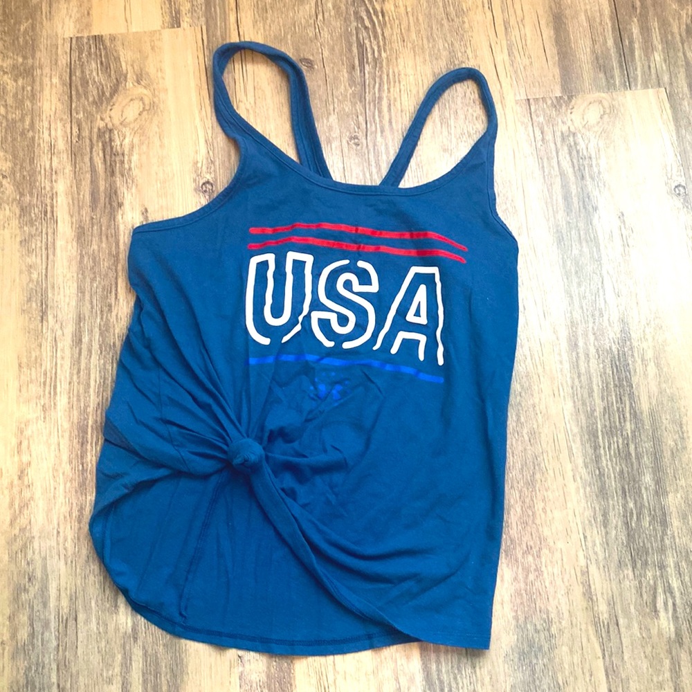 Women’s under armour top
